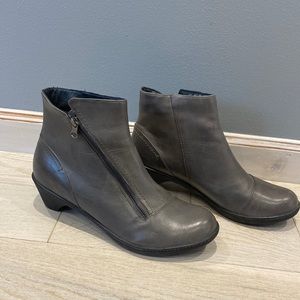 Dansko Gray Leather Bootie size 42 / 11.5 - 12